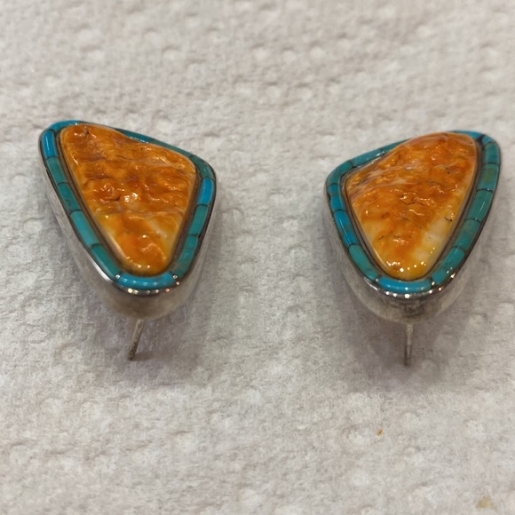 Spiny oyster/turquoise earrings - Picture 2 of 10